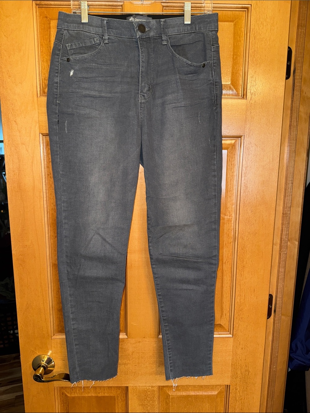 New Democracy Women’s Skinny Jeans in Gray Wash - Size 10